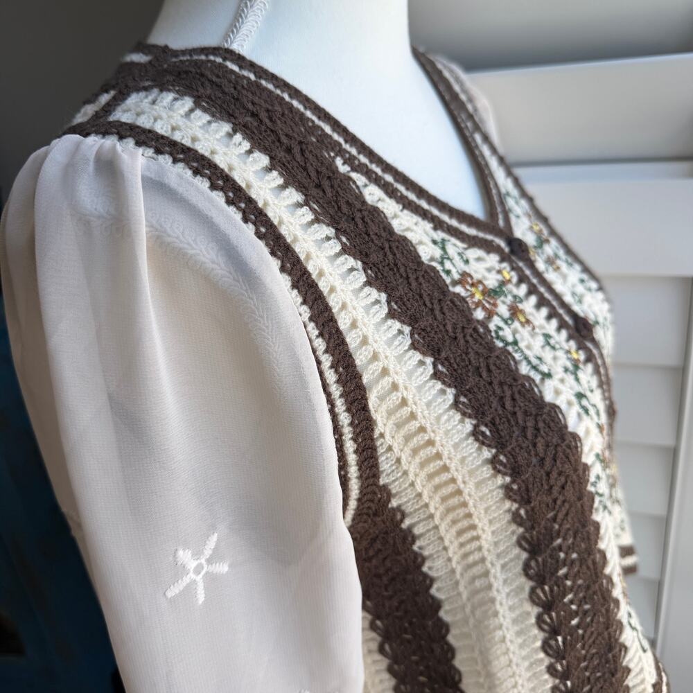 CIDER Crochet Knit Top Embroidered Floral Long Sleeve Boho Cropped Blouse Small - Picture 6 of 9